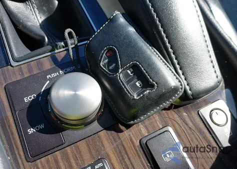 2013 Lexus Ls 460 z USA, uszkodzony, nr VIN JTHCL5EF1D5017430